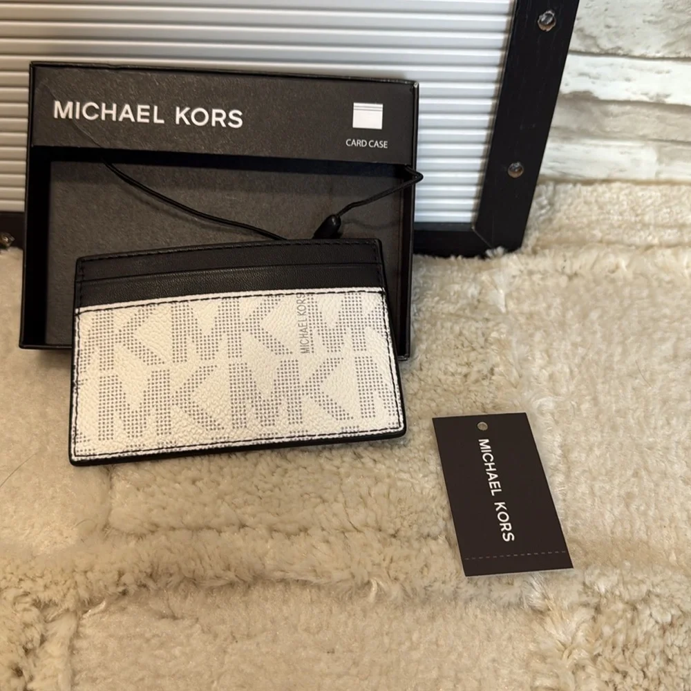 MICHAEL KORS Men’s Cooper Signature Logo Card Case